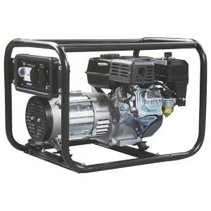 HYUNDAI HY3100 Gasoline Electric Generator HY3100 2800 W