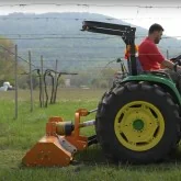 Кущоріз з молотковою фрезою на тракторі Deleks LINCE-SP120