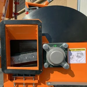 Branch shredder Deleks DK-900 13hp output