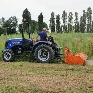 Traktor-Schlegelmulcher Deleks TIGRE-180 50-90PS