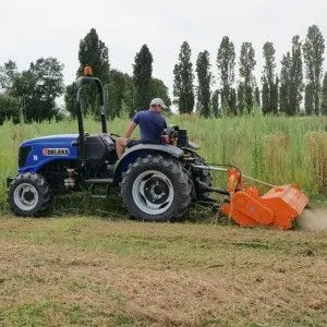 Trituradora de martillos de tractor Deleks TIGRE-200 60-90HP