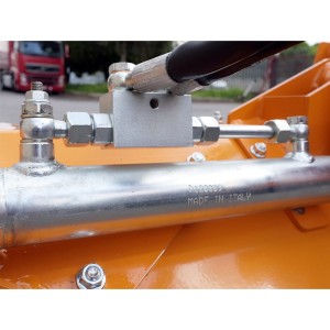 Trituradora de brazo ligera para tractor pequeño Deleks VOLPE-120 25-45HP