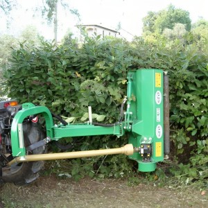 Trituratore laterale per trattore GEO ITALIA AGL 125 - 165 cm