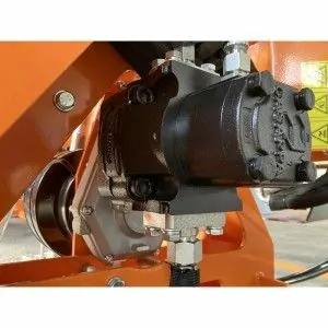 Brazo cortasetos hidráulico para tractor Deleks AIRONE-130-TR 20-60HP