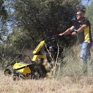 Field hammer brush cutter
