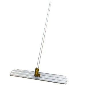 Betonlineale und Rüttler