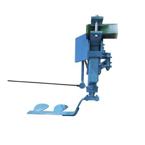 Tracteurs, accessoires pour tracteurs et VTT