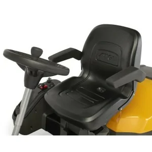 Front-cutting lawn tractor Stiga park 900 WX seat