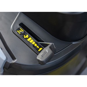 Trator corta-relva Anova TC108LH saída lateral 108 cm