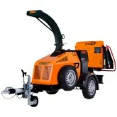 Holzhäcksler Forst ST6D-24 mit Anhänger 150 mm