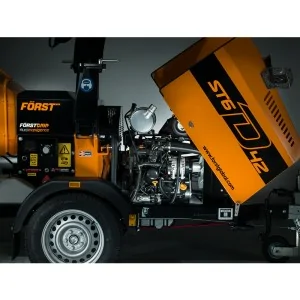 Forst ST6D wood chipper with 150 mm trailer