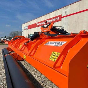 Folding shredder for tractor Zeppelin HT Eventail 460cm