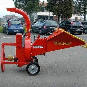 Tractor-mounted wood chipper Caravaggi BIO230T