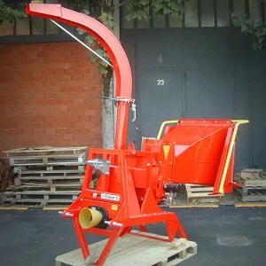 tractor mounted branch shredder Caravaggi CIPPO 15T