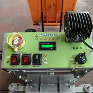 Mini electric dumper Deleks XE500E controls
