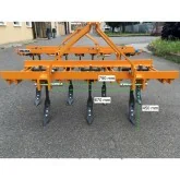 Kultivator mit 7 Zinken für Traktor Deleks DE-140-7 22-45PS