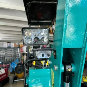 Mini excavator BJR-6 Briggs and Stratton led light