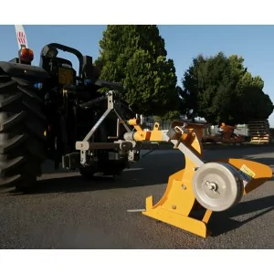 Plow for Tractor Deleks DP-35 with angle adjustment