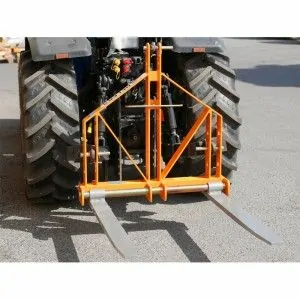 Pallet loader for tractor Deleks D-700