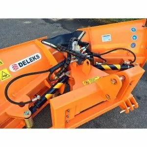 Snow plow for tractor Deleks LNV-180-C 25-60HP