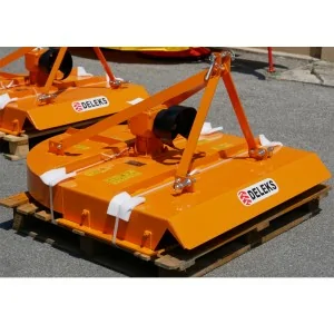 DELEKS BUGGY tractor brushcutter with blades