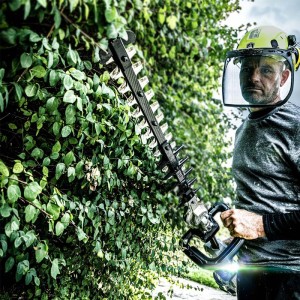 Double edged battery powered hedge trimmers Ego Power HTX5300-P 53 cm