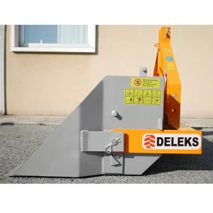 Hydraulic rear loader for DELEKS PRI-H tractor