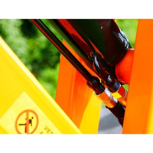 Hydraulische Bohrmaschine für Traktor Deleks L-50H 40PS