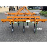Kultivator mit 7 Zinken für Traktor DELEKS DE-165-7 30 - 50 PS