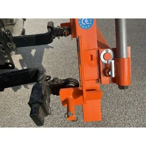 DELEKS DK-6 Carregador de fardos para tractores com forquilhas