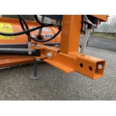 Veicolo spazzaneve DELEKS LNS-J