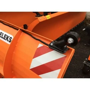 DELEKS SSH-MERLO snow plow for handlers