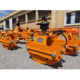 Pinça florestal para mini-escavadoras e gruas DELEKS DK-10HR