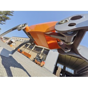 Pinza forestale per escavatori e gru DELEKS DK-18