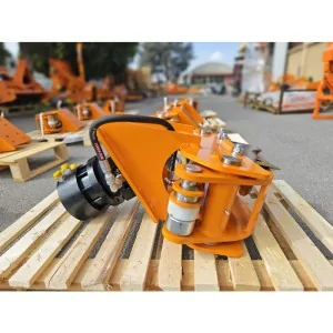 Forestry head for DELEKS CF10R mini-excavator