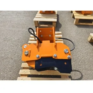 Forestry head for DELEKS CF10R mini-excavator