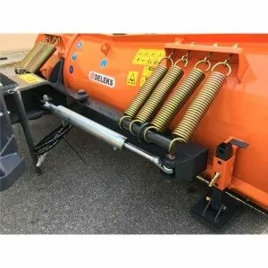 Chasse-neige pour tracteur Deleks LN-175-M 1755mm