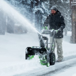 Spazzaneve a batteria Ego Power SNT2400E 61 cm