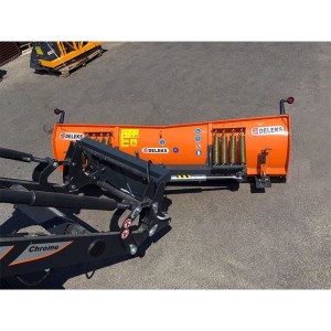 Schneepflug für Traktor Deleks LN-175-E