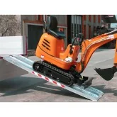 2 алюмінієві завантажувальні рампи DELEKS довжиною 3,0 м