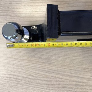 Зчіпний пристрій для трактора DELEKS