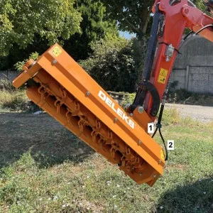 Tête de débroussaillage 60cm lames, pour mini excavateur DELEKS