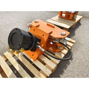 Forestry head, shearer and hydraulic rotator for mini-excavator