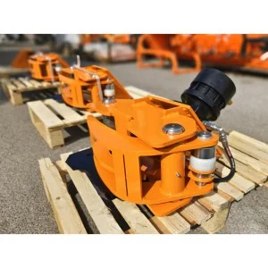 Forestry head, shearer and hydraulic rotator for mini-excavator