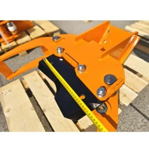 Forestry head, shearer and hydraulic rotator for mini-excavator