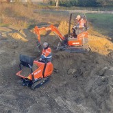 Mini dumper with liftable box and shovel Deleks M8000 KUBOTA