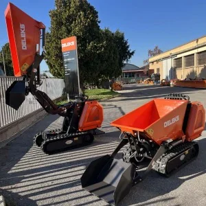 Deleks KUBOTA mini dumper avec caisse de levage et pelle M8000