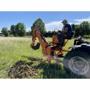 Rétrocaveuse pour tracteur Deleks DRS-2000T