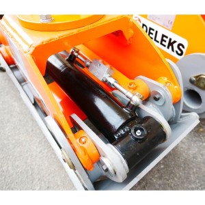 Pinces forestières pour mini-pelles Deleks DK-16 1460mm