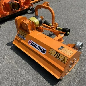 LINCE 120 X DELEKS Traktor-Hammer-Seitenhäcksler LINCE 120 X DELEKS